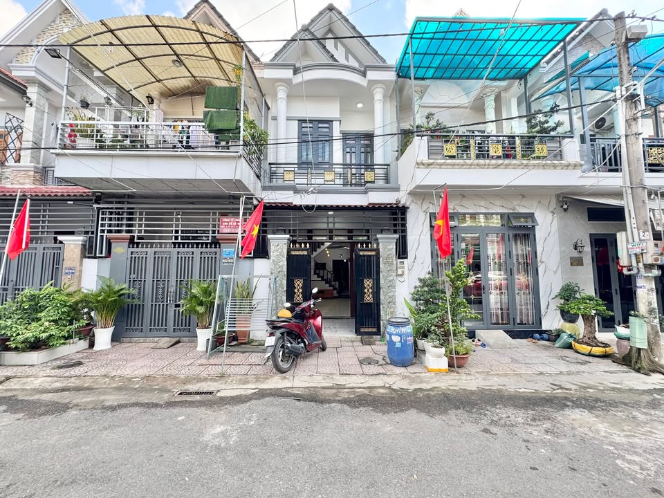Nhà 2 Tầng Phường Dĩ An - 64m² - Gần Vincom Plaza - 4.36 Tỷ