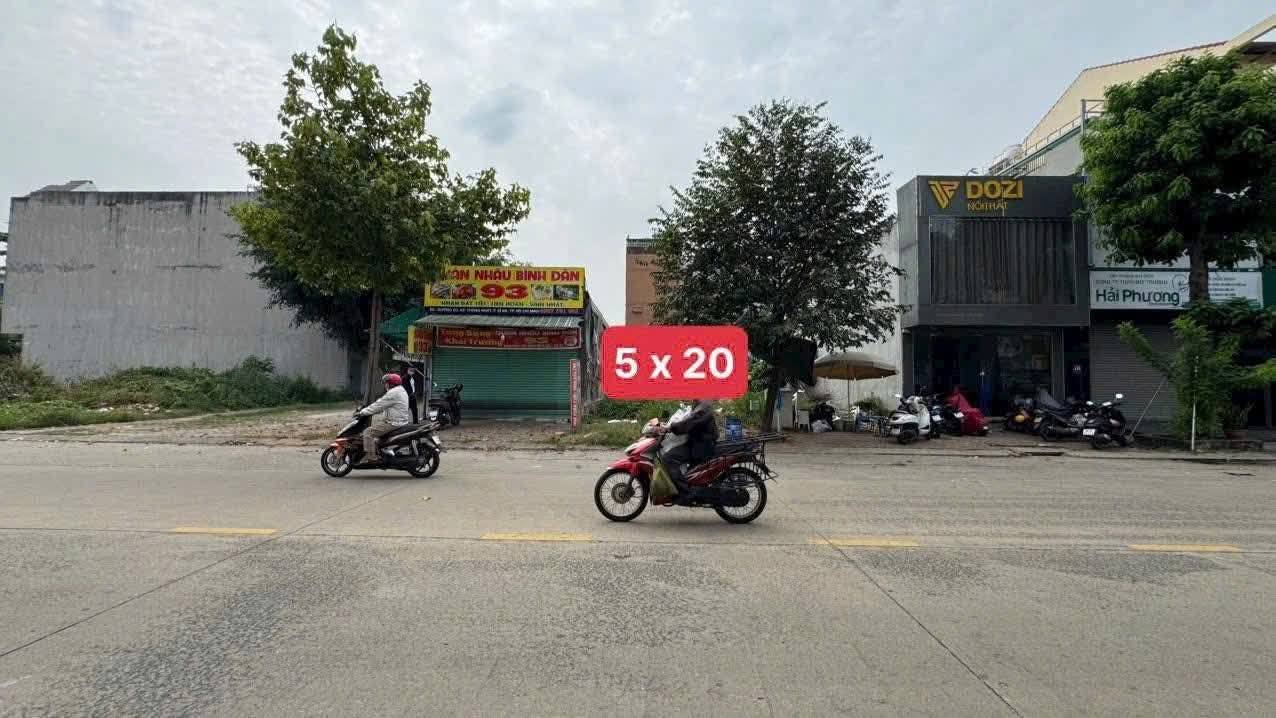 Nhà Phố Dĩ An 100m² - Mặt Tiền Kinh Doanh Ngay Vincom!