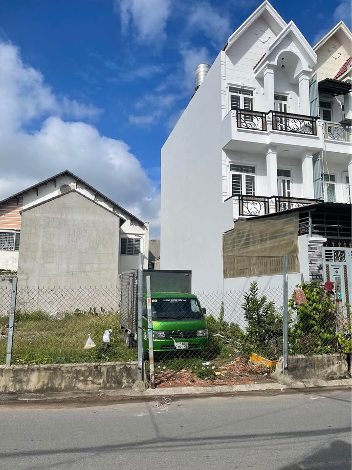 Bán Đất Mặt Tiền TL41 Quận 12, 81m² - Giá 5.6 Tỷ, Sổ Hồng Sẵn Sàng