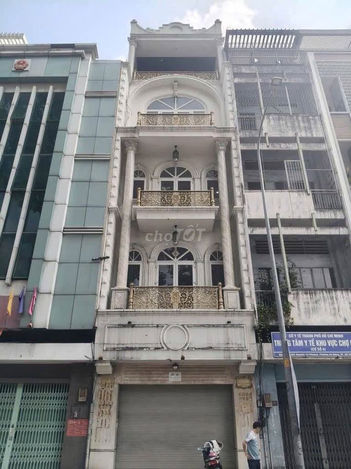 Nhà Mặt Tiền Nguyễn Tri Phương Q5 - 110m² Kinh Doanh Sầm Uất - Có Thang Máy