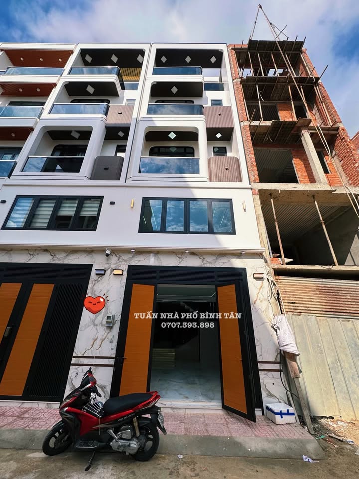 Nhà Phố Bình Tân 51m² - Hướng Đông, Xe Hơi Vào Nhà, Giá 6.5 Tỷ