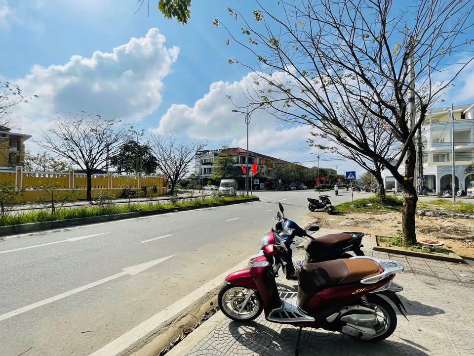 Đất Mặt Tiền Âu Lạc Huế 100m² - Đối Diện CSGT, Sát Aeon Mall, Sổ Hồng Sẵn Sàng