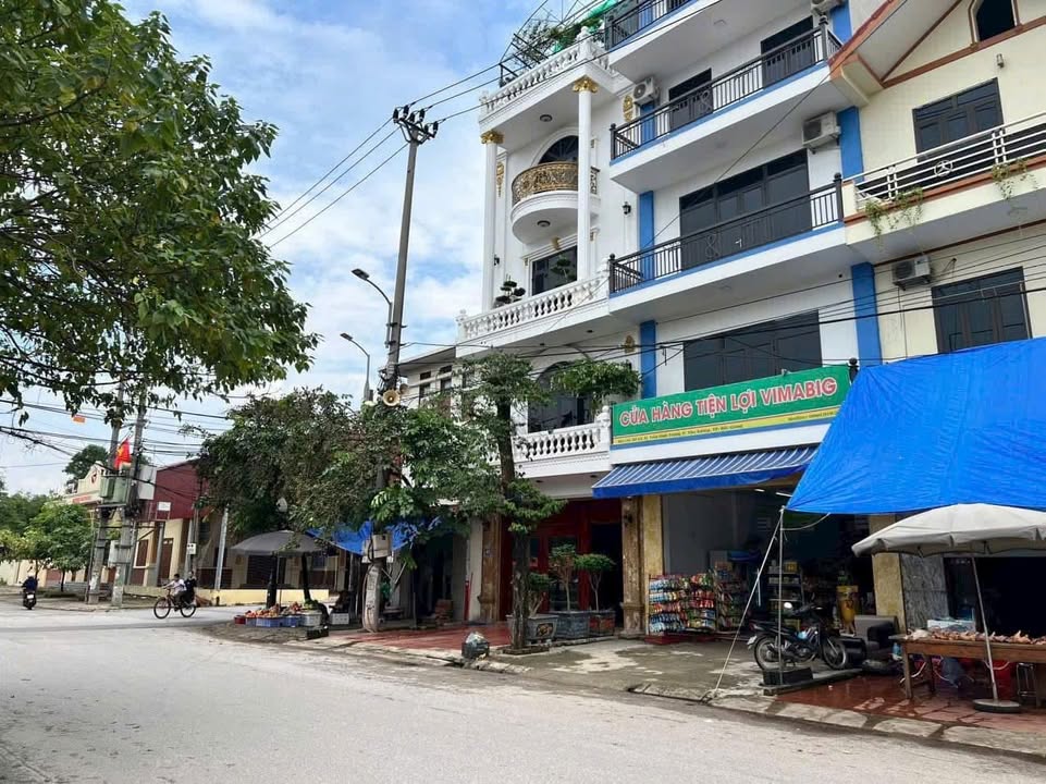 Nhà Phố Trần Bình Trọng, Bắc Giang 94m² - Mặt tiền kinh doanh đắc địa!