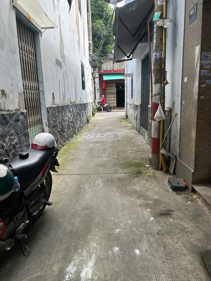 Nhà Riêng Tân Bình 48m² - Chính chủ bán, hẻm rộng!