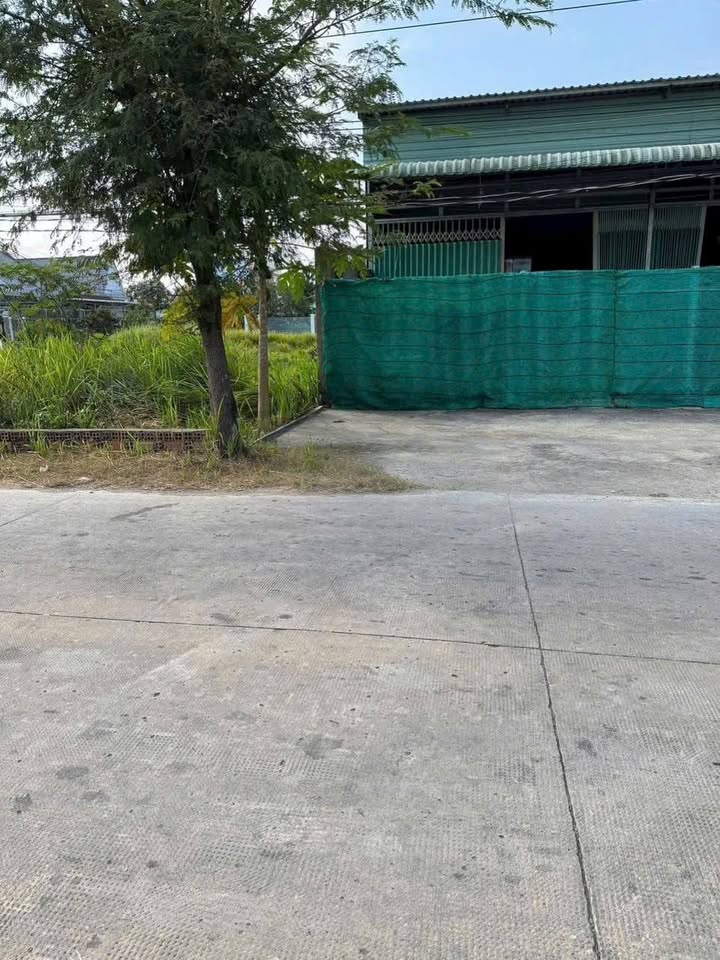 Nhà Phố Cần Giuộc 76m² giá 1.2 tỷ - Mặt tiền kinh doanh đắc địa!