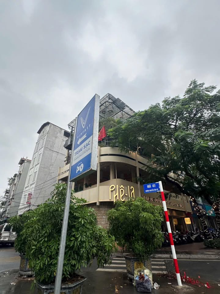 Nhà mặt phố Nguyễn Văn Lộc 500m² - Mặt tiền kinh doanh đắc địa!