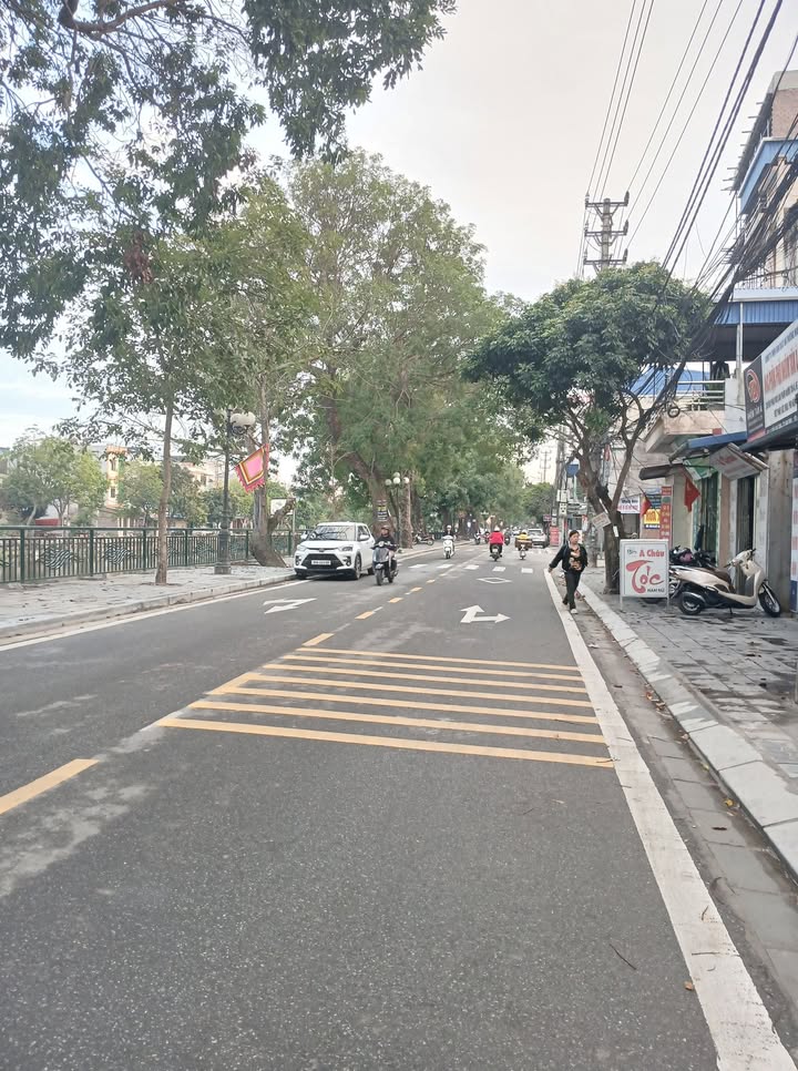 Nhà Phố Trần Thái Tông Nam Định 105m² - Mặt tiền kinh doanh đắc địa!