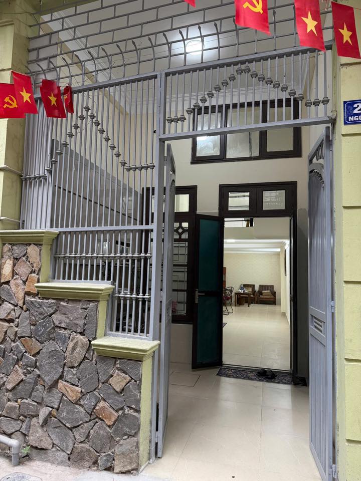 Cho thuê nhà Ba Đình ngõ 512 Hoàng Hoa Thám 62m² - Ô tô đỗ cửa!