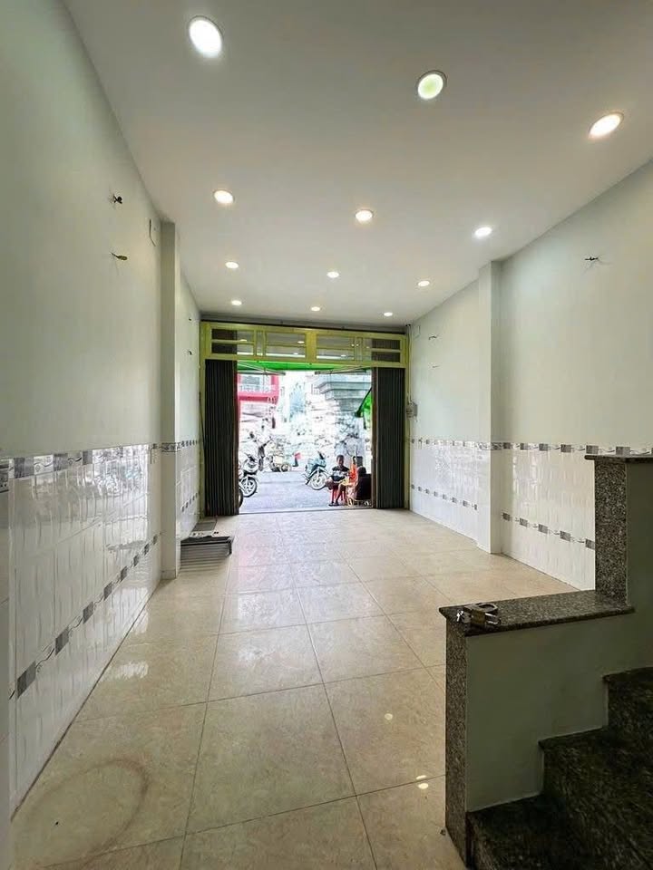 Nhà Phố Hậu Giang, Quận 6 - 60m² giá 648 triệu - Mặt tiền kinh doanh!