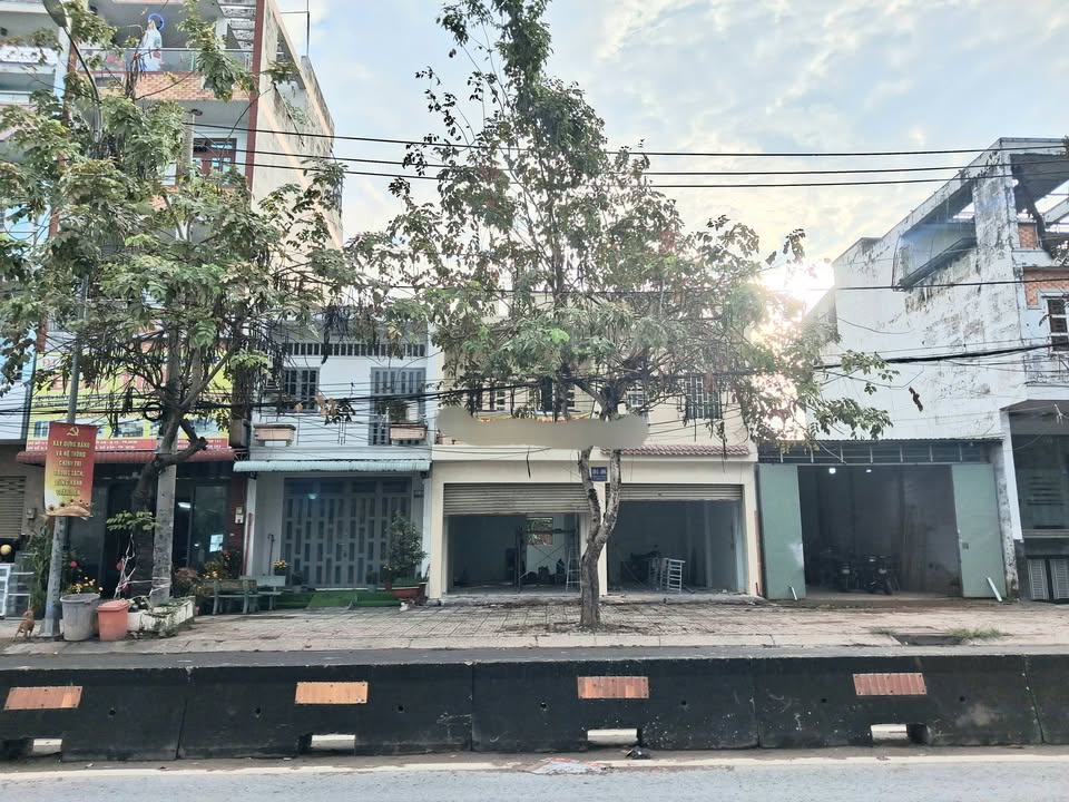 Nhà Phố Lê Thị Riêng Q12 117m² - Mặt tiền kinh doanh đắc địa!