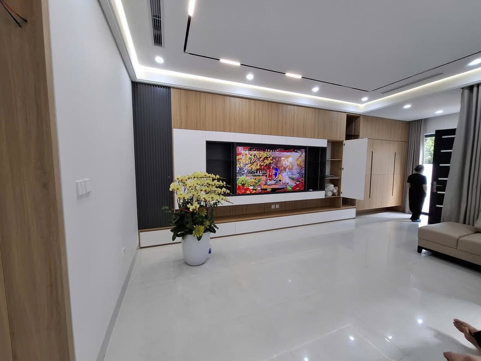 Cho thuê Biệt thự Song lập Gamuda Gardens 160m² - 4PN có thang máy