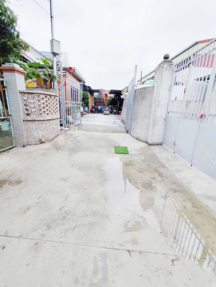 Bán Gấp Đất Thổ Cư Kèm Nhà Vườn & 7 Phòng Trọ 261m² Hưng Yên - 5 Tỷ