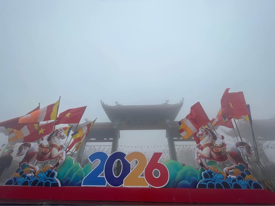 Bán Nhà Hưng Lộc 158m² - Đường Ô Tô Thông Thoáng, Sẵn Sổ TC