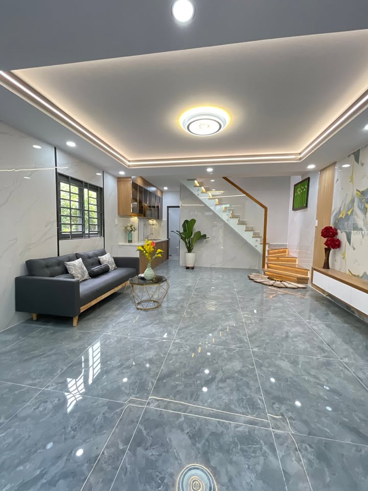 Nhà 4.6x11m, 3PN, 2 Tầng, Hẻm Xe Hơi - Chiến Lược, Bình Tân 4 Tỷ