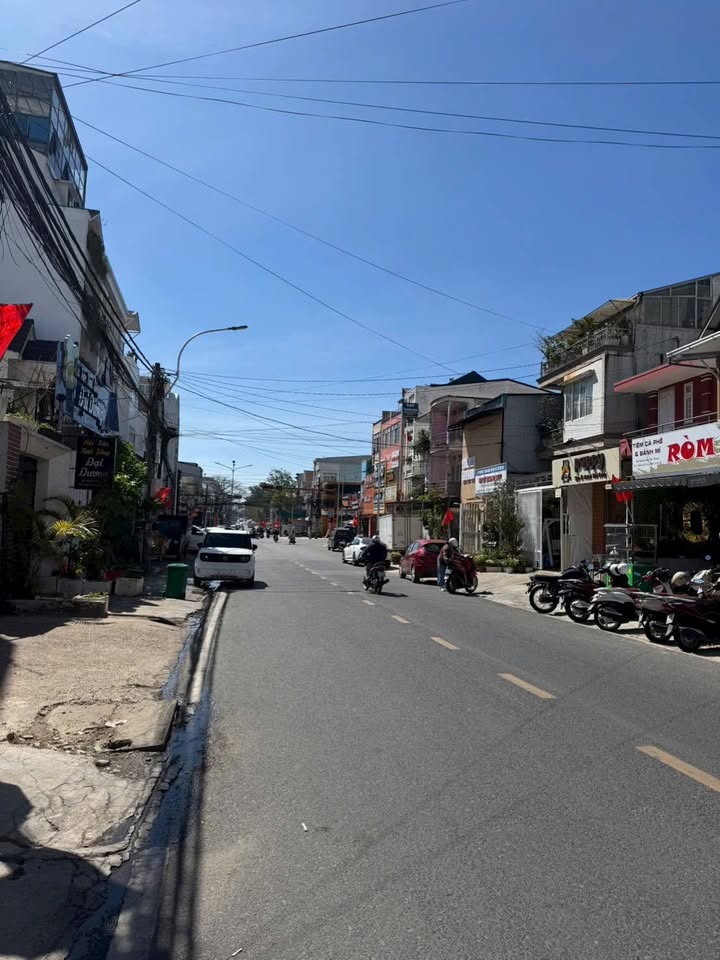 Nhà phố Hai Bà Trưng Đà Lạt 64m² 12 tỷ - Mặt tiền kinh doanh
