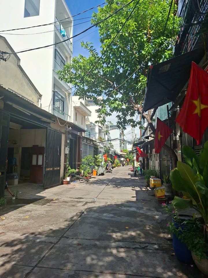 Nhà Hẻm 8m Gò Xoài, Bình Tân - 48m² Vuông Vức, 4PN, Sổ Hồng Chính Chủ