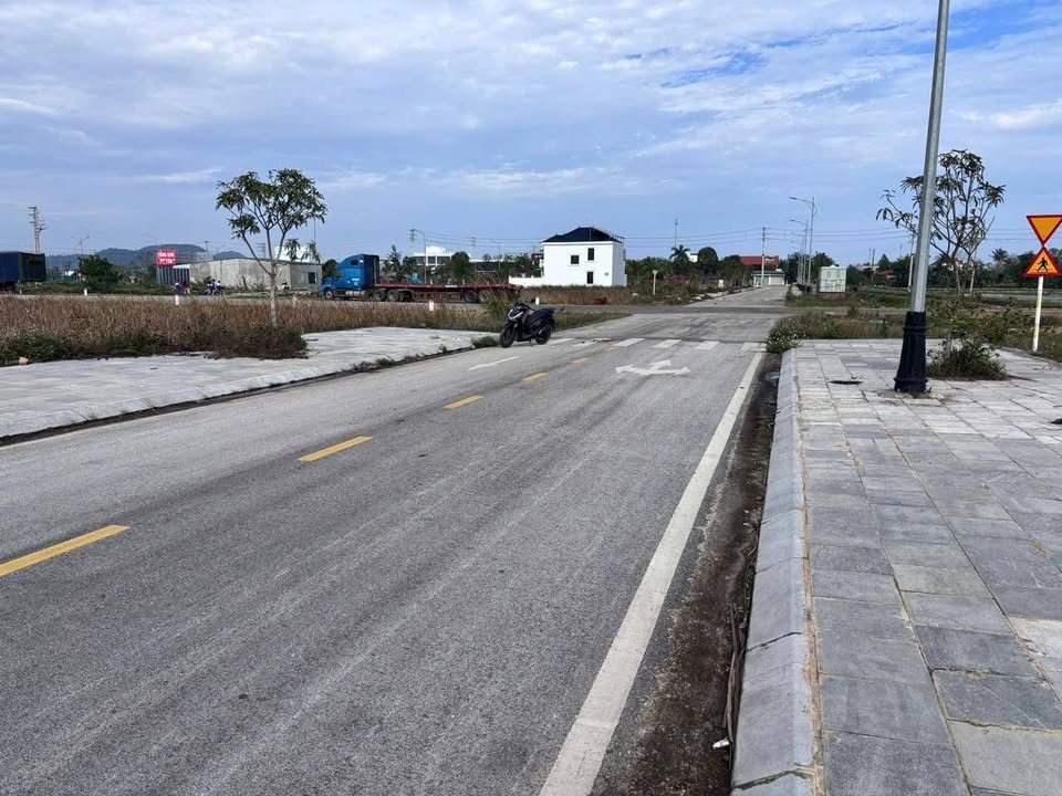 Đất nền biệt thự Hoằng Hóa 216m² - Vị trí đắc địa gần đường duyên hải