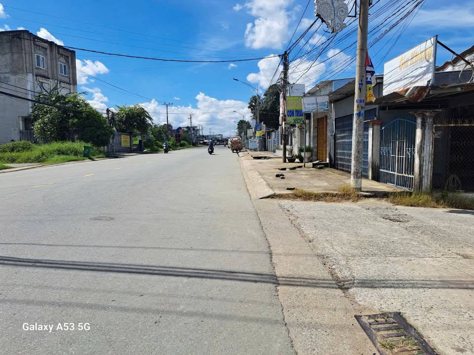 Đất Nền 500m² Mặt Tiền Đường Ba Tầng - Bà Cua, Long An - Sẵn Sổ Hồng, Giá 5.3 Tỷ