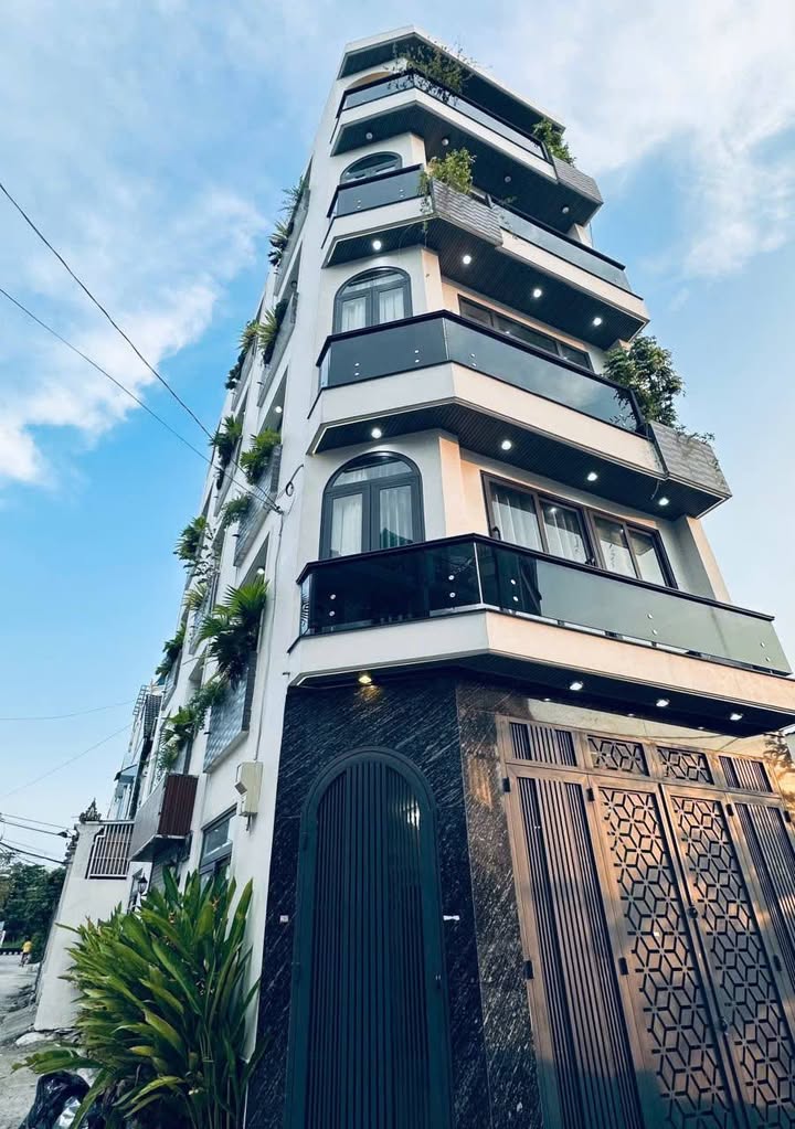 Townhouse Góc 2 Mặt Tiền Tô Ngọc Vân, Q12 - 4PN Full Nội Thất, Giá 7.3 Tỷ
