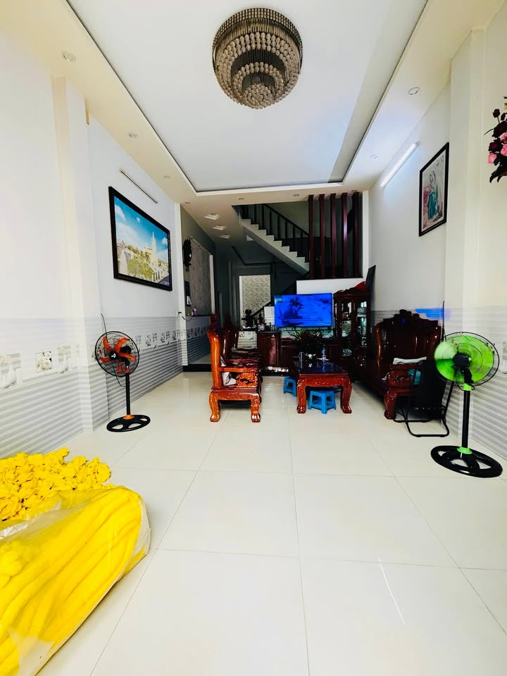 Nhà riêng Tân Kỳ Tân Quý Bình Tân 148m² - Nở hậu tài lộc, sổ hồng sẵn!