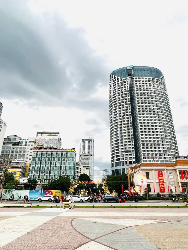 Khách sạn NTMK Nha Trang 32.9 tỷ - Mặt tiền kinh doanh