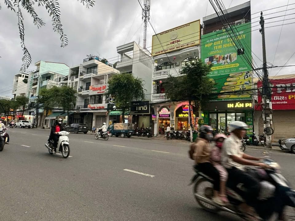 Nhà Phố Mặt Tiền Thái Nguyên Nha Trang - 191m² Kinh Doanh Dòng Tiền 50 Triệu/Tháng