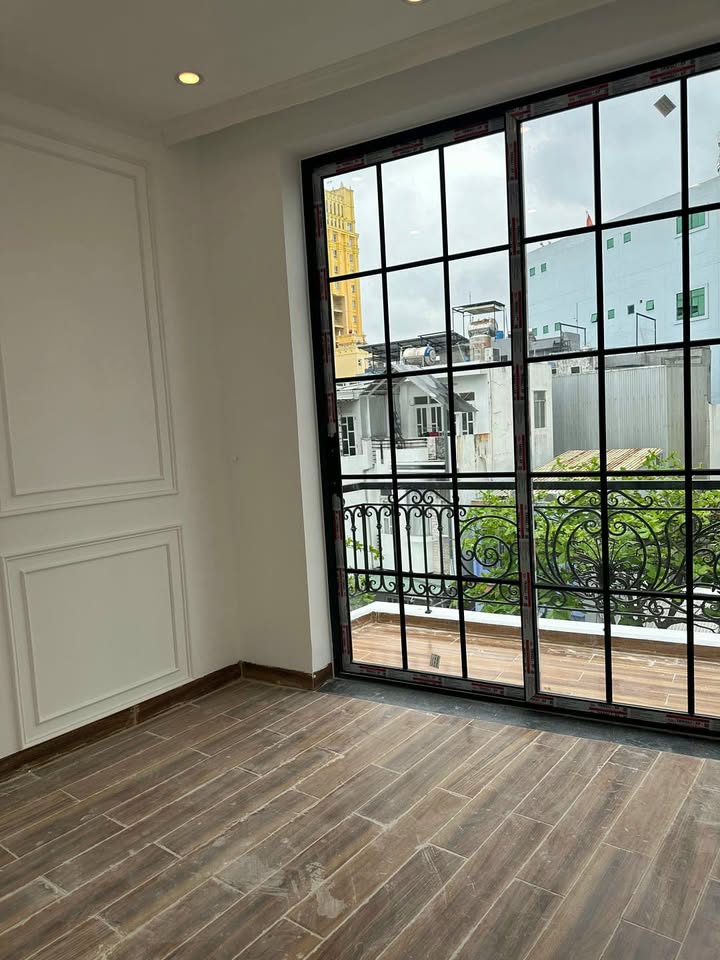 Nhà Mặt Tiền Hải Châu 66m² (4 Tầng, Thang Máy) - Kinh Doanh Đỉnh Cao 15 Tỷ