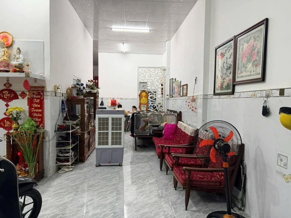 Nhà phố mặt tiền Hòa Lợi Bến Cát 1.8 tỷ Sổ hồng sẵn