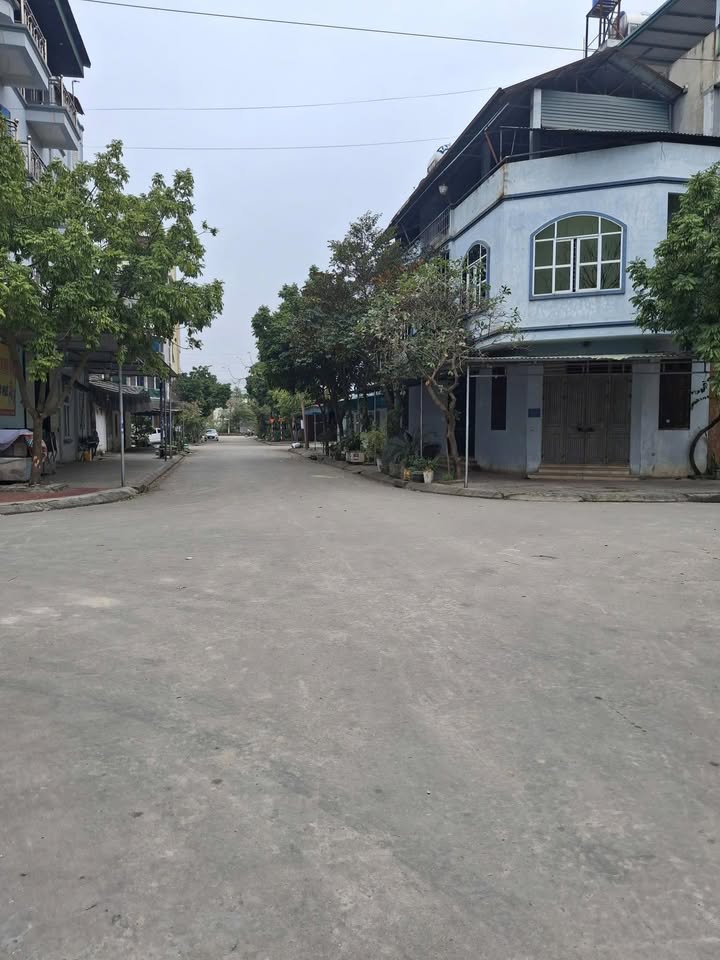 Đất Lô Áp Góc Làn 2 Bãi Ré, Đồng Hới - 81m² Sổ Đỏ, Hướng Bắc