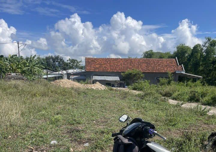 Đất nền Chí Thạnh, Tuy An 98m² - Sổ đỏ chính chủ, giá tốt!