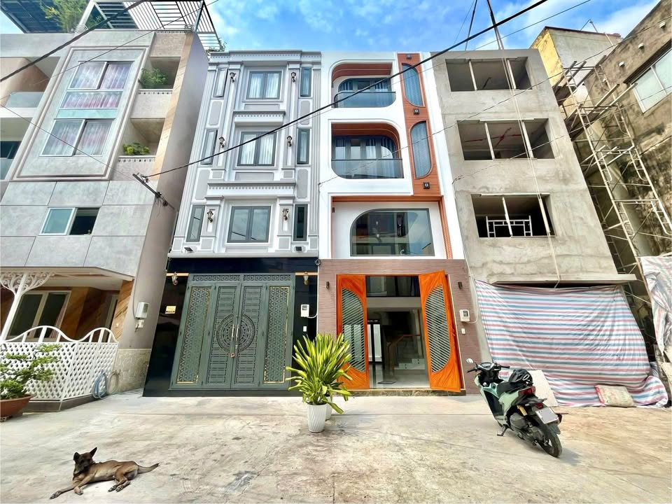 Nhà 5 Tầng Lê Quang Định, Bình Thạnh - 55m², 5PN Master, Ô Tô Vào Nhà