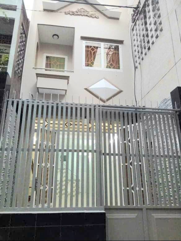 Nhà riêng Quận 11 49m² - Hẻm thông, sẵn sàng ở ngay!