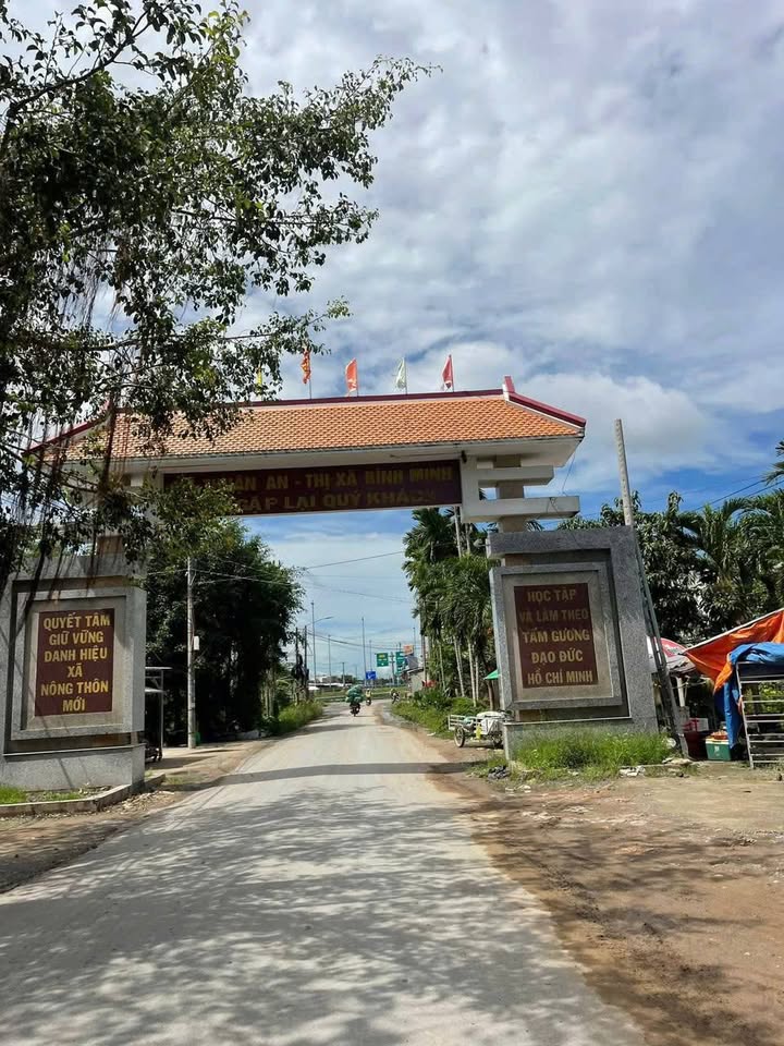 Đất Nền Vĩnh Long 120m² - Gần Cầu Cần Thơ, Sổ Hồng Thổ Cư 100%