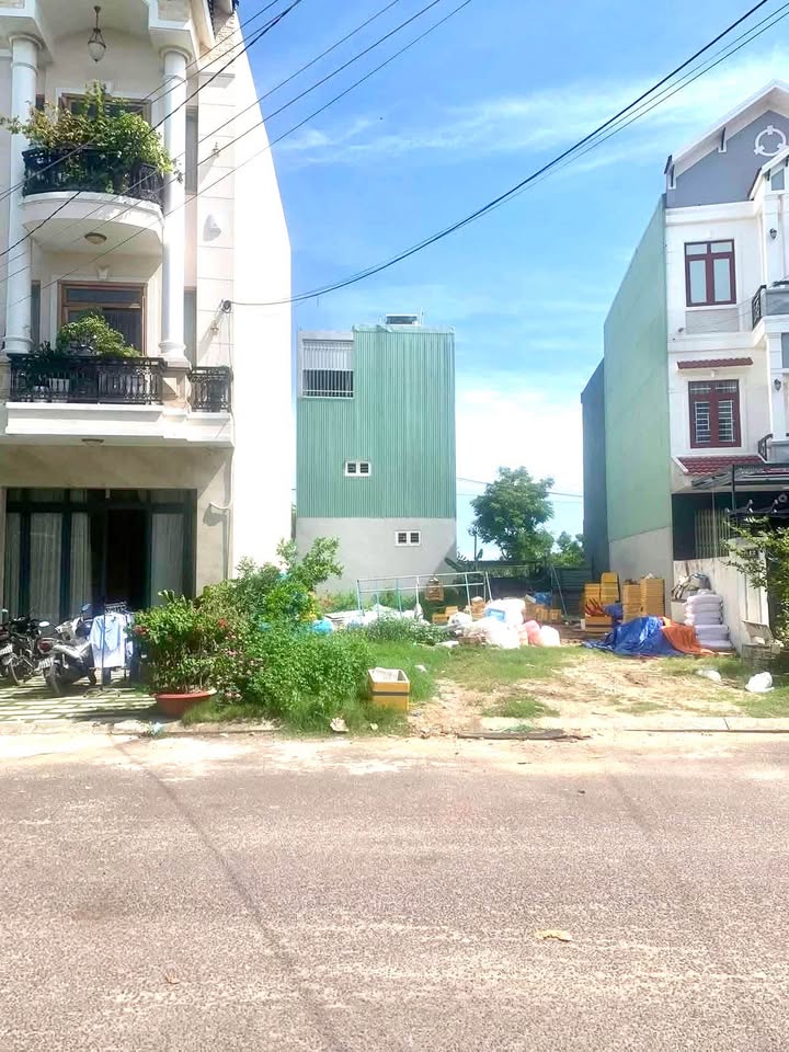 Bán Gấp Đất Mặt Tiền Hoàng Văn Thái, Quy Nhơn - 83.5m² - 4.5 Tỷ