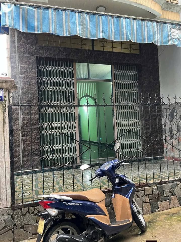 Nhà nguyên căn Ghềnh Ráng Quy Nhơn 100m² giá 4 triệu - Vị trí đẹp!