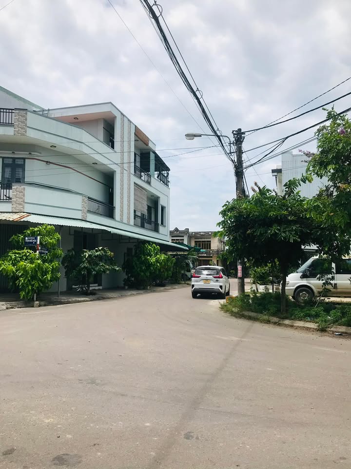 Bán đất 100m² Bùi Thị Xuân Quy Nhơn - Sổ đỏ sẵn, hướng Đông mát mẻ