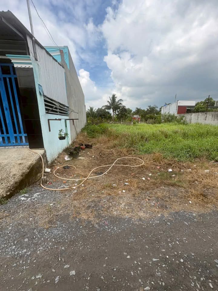 Đất nền Đức Hòa Long An 150m² chỉ 1.2 tỷ - Tiềm năng tăng giá vượt trội!