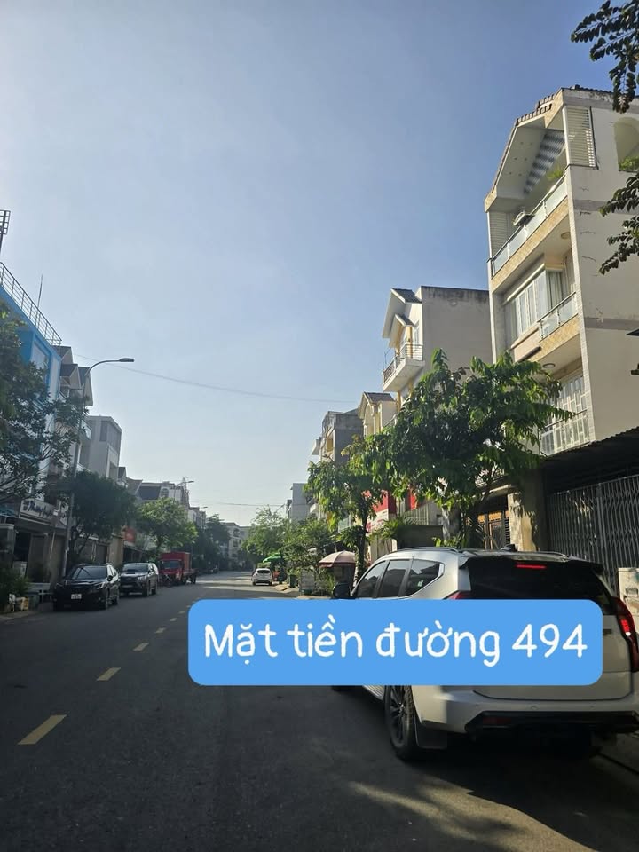 Nhà phố Thủ Đức 105m² 12,5 tỷ - Mặt tiền kinh doanh