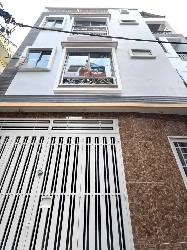 Nhà Góc 2 Mặt Tiền Hoàng Hoa Thám, Phú Nhuận - 51m², 4PN, Sẵn Sàng Ở Ngay!