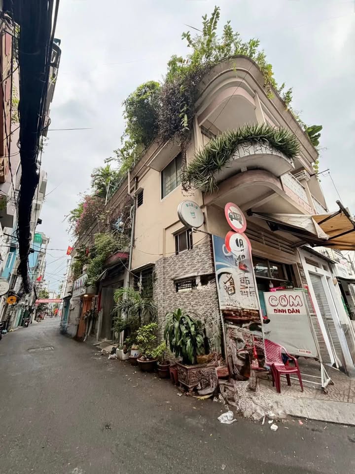 Nhà Phố Phan Xích Long Nối Dài 123m² - Mặt tiền kinh doanh đắc địa!