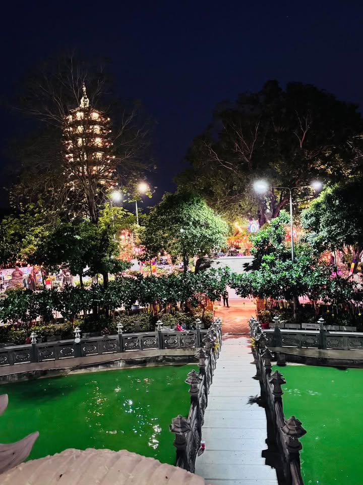 Nhà Phố Mặt Tiền Nguyễn Chí Thanh, Hòa Thành 385m² - Cơ Hội Kinh Doanh Vàng!