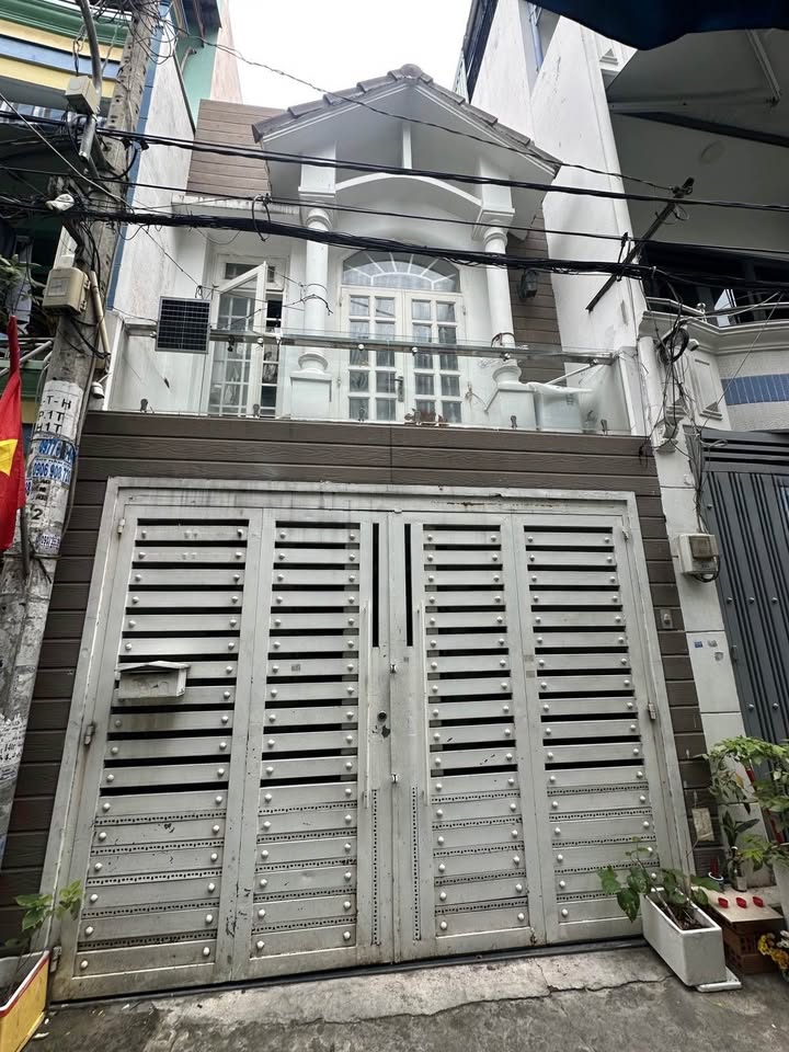 Nhà Kênh Tân Hóa, Tân Phú - 37m² - 2PN - Sổ Hồng, Giá 5.4 Tỷ