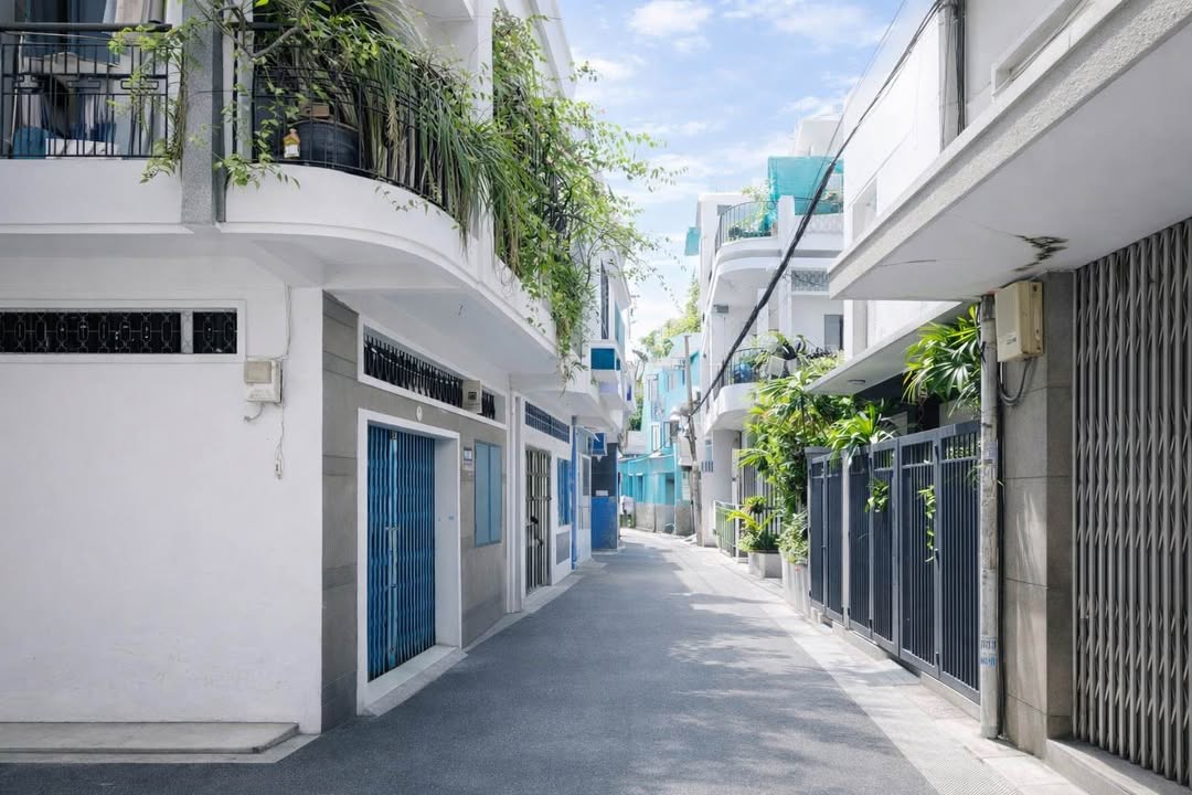 Nhà Hẻm Xe Tải Bảy Hiến, Tân Bình - 62m², Căn Góc Vuông Vắn, Sẵn Sàng Xây Mới