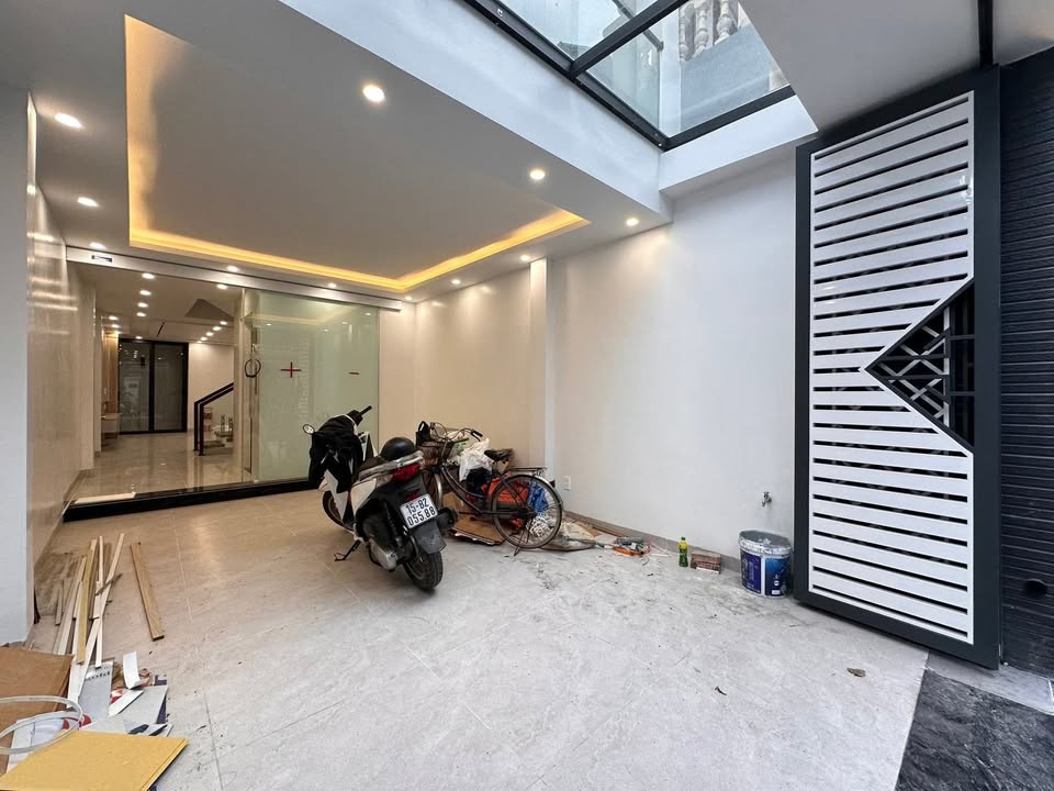 Nhà Phố Nguyễn Công Trứ 66m² 5 Tầng Thang Máy - Kinh Doanh Đắc Lộc