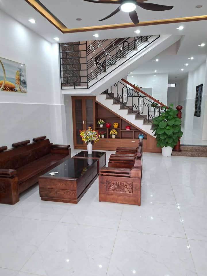 Nhà riêng Hoàng Sâm 100m² giá 15 triệu/tháng - Ô tô vào tận nhà!