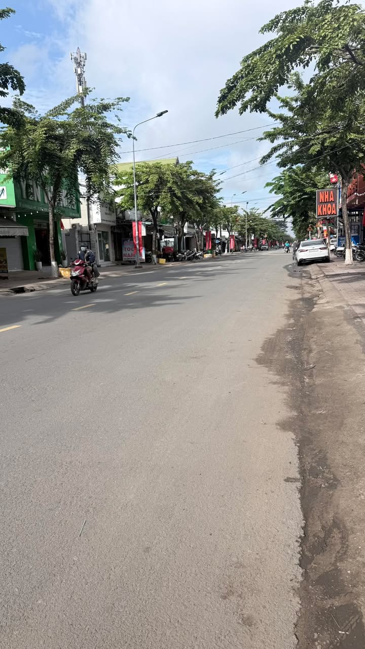 Mặt Bằng Kinh Doanh 450m² Đường 3/2 Trảng Bom - Giá 30 Triệu/Tháng