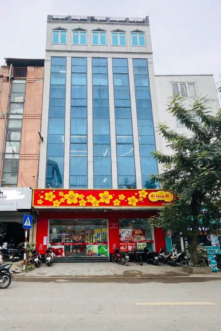 Cho thuê Mặt phố Đống Đa 120m², 8 tầng, MT 10m - Dòng tiền 145tr/tháng