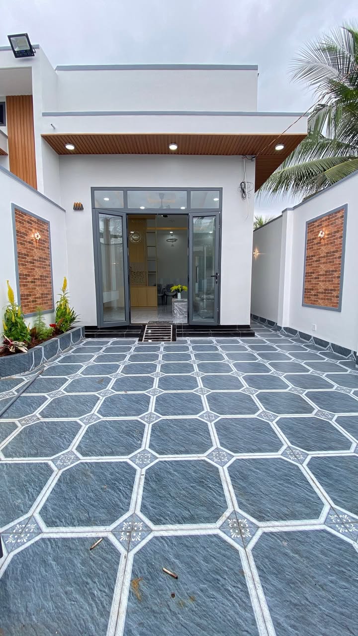 Nhà Liên Kế 120m² Sổ Hồng Ngay Chợ Thân Cửu Nghĩa, Châu Thành - Giá 1.28 Tỷ