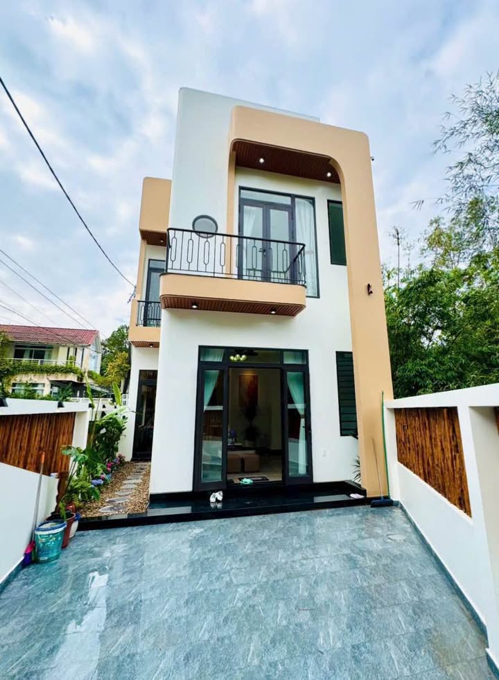 Nhà Thu Bồn Thủy Xuân Huế 100m² - Full Nội Thất, Sẵn Sàng Ở Ngay!