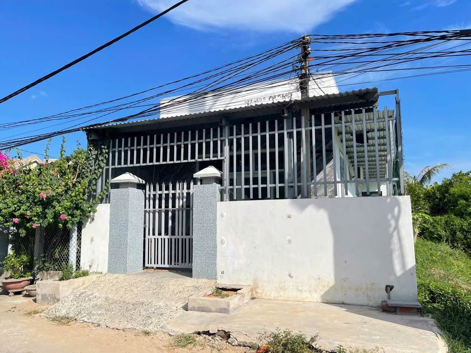 Nhà cấp 4 Vạn Ninh 96m² - Sẵn sàng ở ngay, đón Tết an cư!